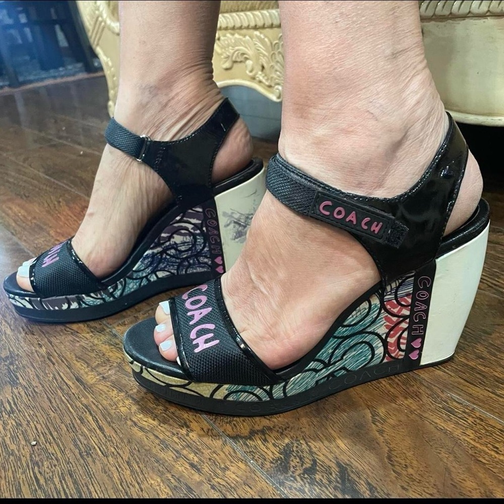 Authentic COACH wedges/ hells size 9